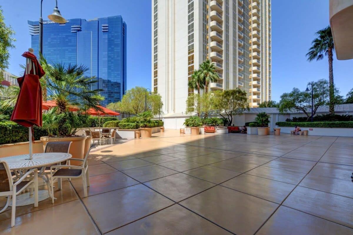 Mgm Signature-33-709 F1 Track & Strip View Balcony Las Vegas Exteriér fotografie